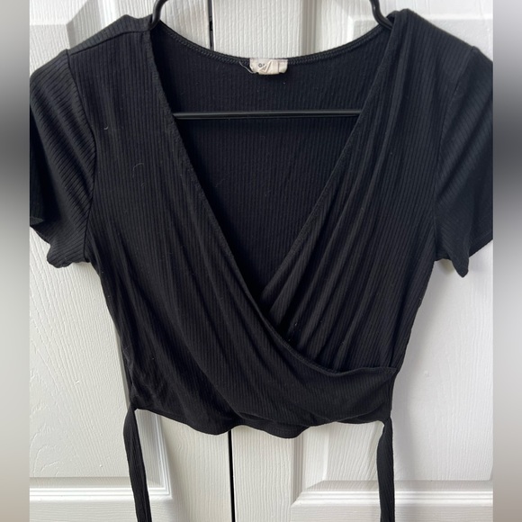 Garage black top - Picture 1 of 2